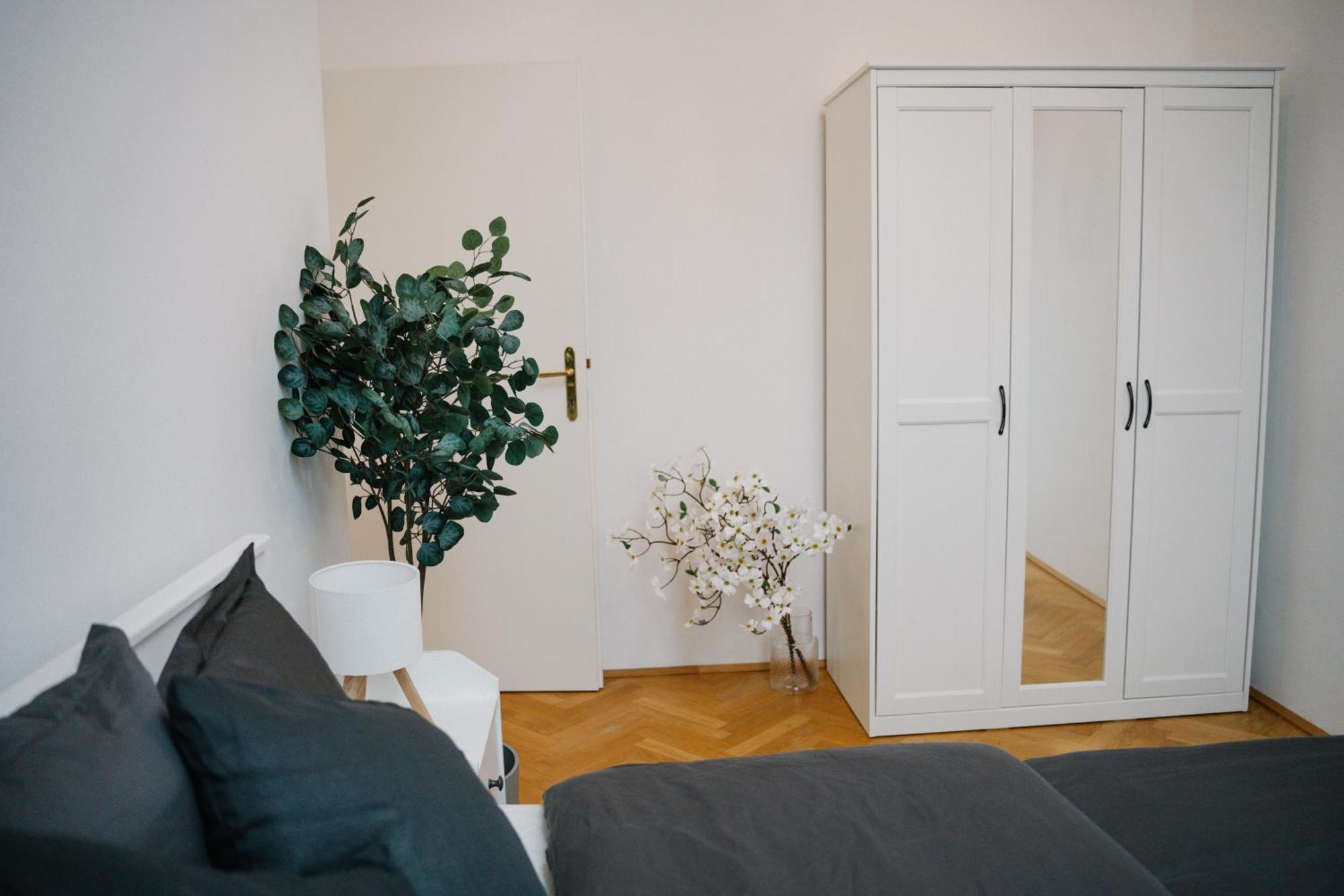 110Qm, 4 Bedrooms, Near Schoenbrunn - Axara Housing Osw 33 ウィーン エクステリア 写真